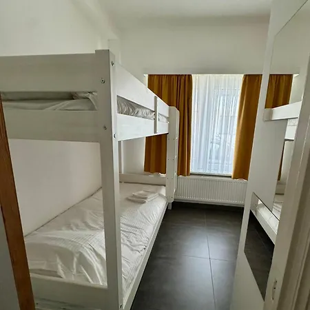 Modern Gelijkvloers Gezinsappartement קנוקה-הייסט