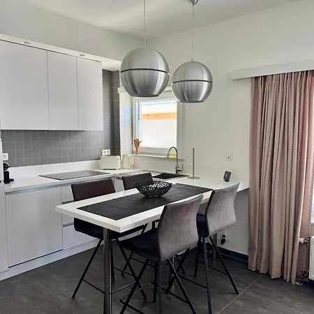 Modern Gelijkvloers Gezinsappartement * Knokke-Heist