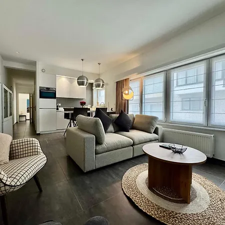 公寓 Modern Gelijkvloers Gezinsappartement 克诺克－海斯特