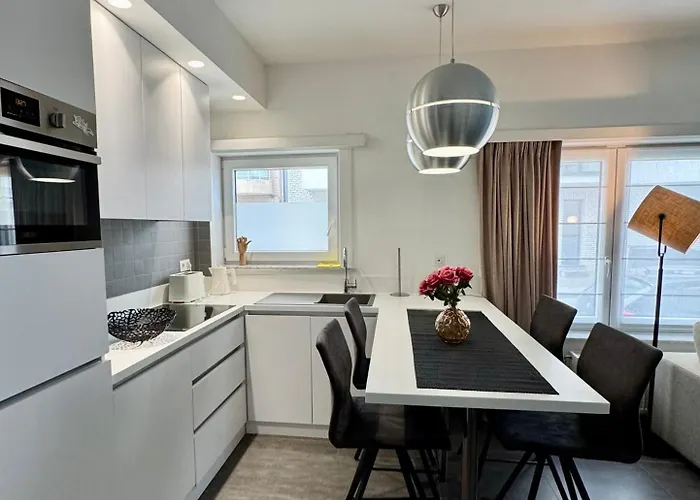 Modern Gelijkvloers Gezinsappartement Apartamento *